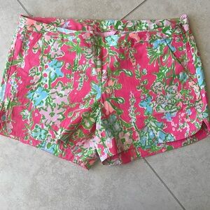 Lilly Pulitzer shorts. Excellent condition.